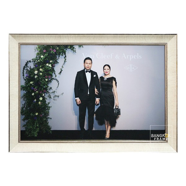 Personalized Wedding Picture Frame by Bangkok Frame